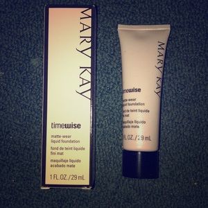Mary Kay timewise foundation